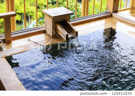 Rooms with open-air baths - Image of a ryokan hot spring 126912830