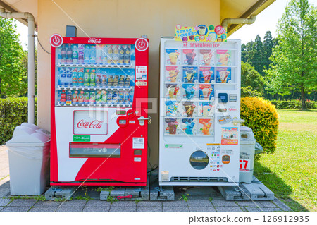 自動販賣機自動販賣機罐頭機冰淇淋 自動販賣機自動販賣機罐頭機冰淇淋 126912935