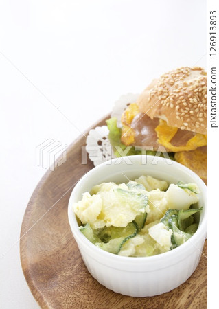 Hawaiian cuisine Spam sandwich and potato salad 126913893