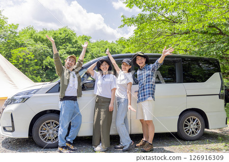 喜歡戶外的年輕人 126916309