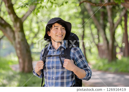 trekking  126916419