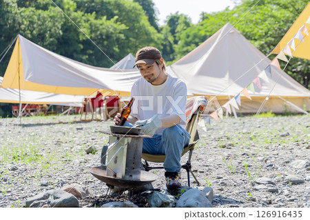 Men doing solo camp 126916435