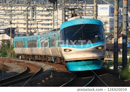 [JR West] 283 Series - Ocean Arrow - (JR Kyoto Line: Shimamoto - Yamazaki) 126920039