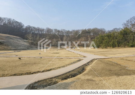 Gongjuseong Fortress, a World Heritage Site with a vast area remaining Gongjuseong Fortress, a World Heritage Site with a vast area remaining 126920613