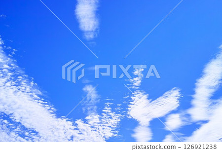 藍色的天空和雲圖像 藍色的天空和雲圖像 126921238