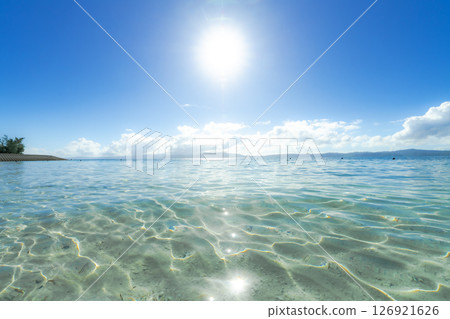 透明度出眾的海 126921626