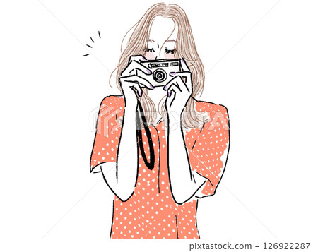 一個女人帶著相機 126922287