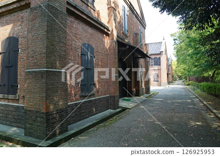 石川縣立歷史博物館以其令人印象深刻的紅磚 石川縣立歷史博物館以其令人印象深刻的紅磚 126925953