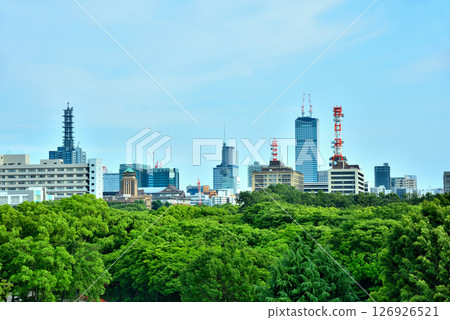 愛知縣：從綠意盎然的名城公園眺望名古屋榮地區 126926521