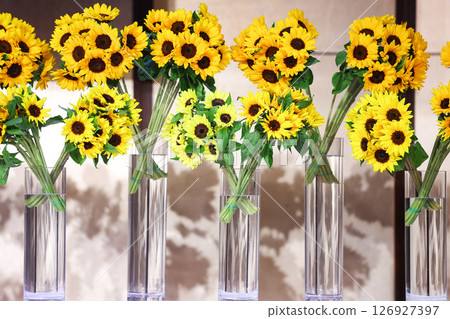 [Summer image] Sunflower decorations for parties 126927397
