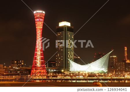 Kobe Port Tower 126934041