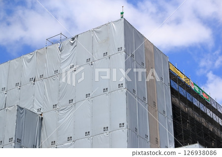 Image of soundproof sheet for demolition work 126938086