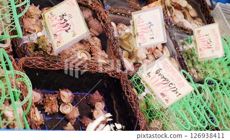 Freshly caught seafood at the fishing port market 126938411
