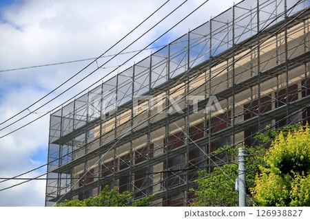 Image of external scaffolding (framework scaffolding) 126938827