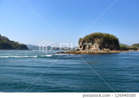Murakami Navy Noshima Castle Ruins Taizaki Demaru and Hakata Oshima Bridge (Whale Jizo and Benzaiten) 126940380