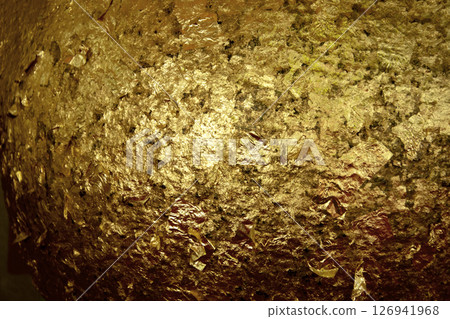 Gold grunge metal texture background 126941968