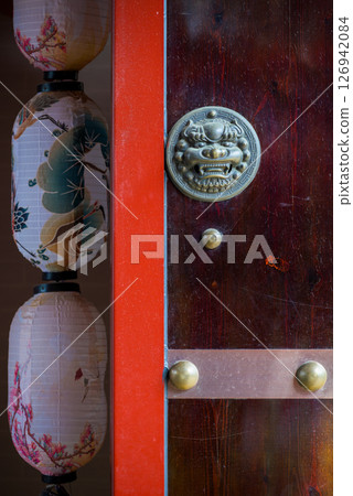 Traditional Chinese Door and Lanterns 126942084