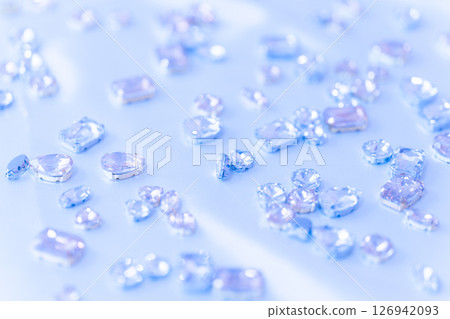 酷炫閃亮的藍色水鑽 酷炫閃亮的藍色水鑽 126942093
