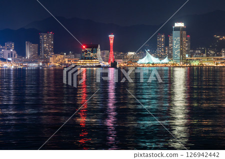 <Hyogo Prefecture> Kobe night view - Meriken Park as seen from Port Island 126942442