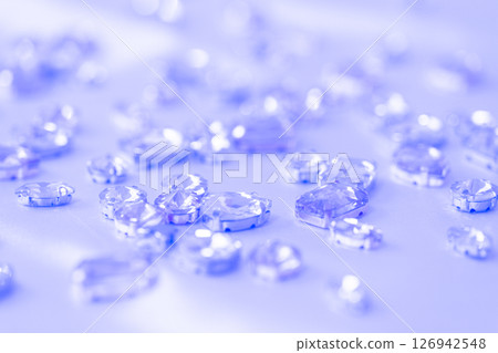 優雅而夢幻的紫色石頭排列的照片 126942548