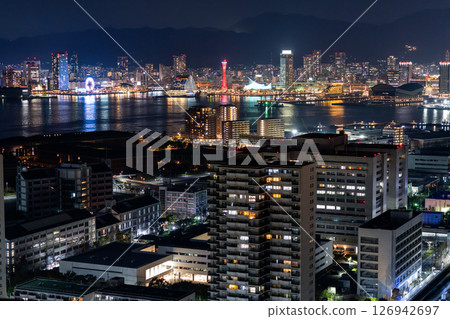 <兵庫縣>神戶夜景 - 從港灣島眺望神戶市中心 <兵庫縣>神戶夜景 - 從港灣島眺望神戶市中心 126942697