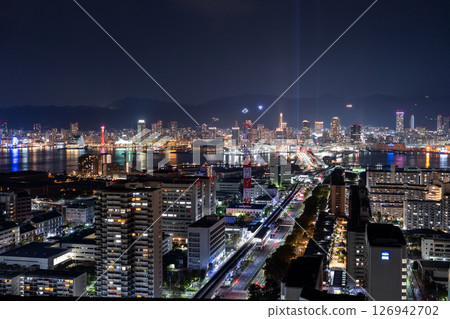 <兵庫縣>神戶夜景 - 從港灣島眺望神戶市中心 126942702