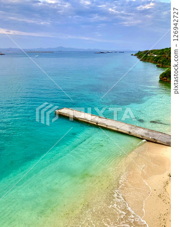Lover's Beach, Sesoko Island (Motobu Town, Okinawa Prefecture) 126942727