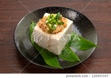 沖繩的傳統美食－島豆腐 126943107