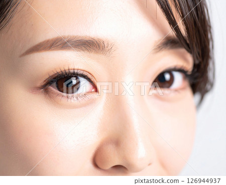 一個女人的眼睛 一個女人的眼睛 126944937