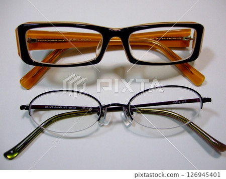 眼鏡 126945401