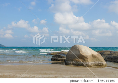Ocean Reef, Rocks by the sea, a beautiful of ancient rock stone of seashore 126945460