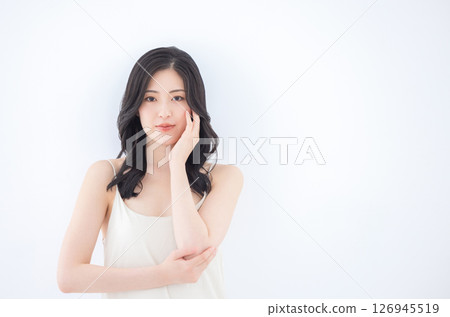 Women beauty Women beauty 126945519