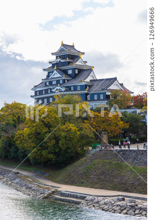 Autumn in Okayama City, Okayama Prefecture, Okayama Castle, one of Japan's 100 famous castles Autumn in Okayama City, Okayama Prefecture, Okayama Castle, one of Japan's 100 famous castles 126949666