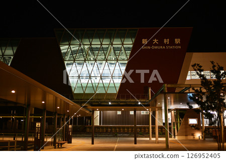 西九州新幹線新大村站(夜間) 西九州新幹線新大村站(夜間) 126952405