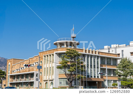 Kobe City Mikage Public Hall (supported by a donation from the seventh president of Hakutsuru Sake Brewery) Early Showa era modernist architecture, Mikageishicho, Higashinada Ward, Kobe City 126952880