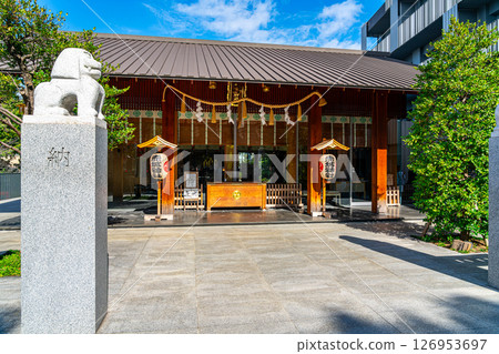 [Tokyo] Akagi Shrine in the downtown area of Kagurazaka 126953697