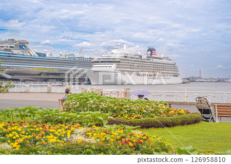 The latest luxury cruise ship "Asuka III" anchored at Osanbashi Pier in Yokohama Port 126958810