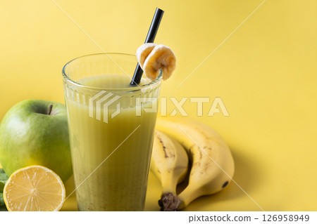 Healthy green smoothie 126958949