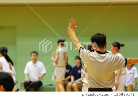 Basketball game 126959171