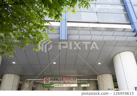 JR Akabane Station 126959615