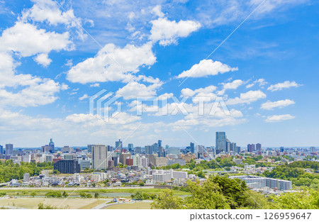 A panoramic view of Sendai city with fresh greenery from the ruins of Aoba Castle 126959647
