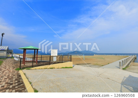 [Hiroshima Prefecture] Bayside Beach Hill on a sunny day (Mizushiri Park) 126960508