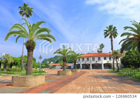 【廣島縣】陽光明媚的吳港公園（行政大樓） 126960534