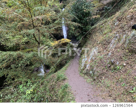 Waterfall at the end of the mountain path Waterfall at the end of the mountain path 126961564