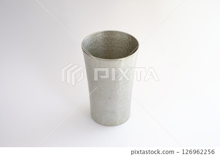 Tin cup 126962256