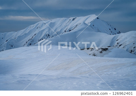 Snowy mountains of Tateyama, Toyama Snowy mountains of Tateyama, Toyama 126962401