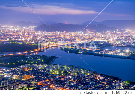 香川縣屋島獅子靈岩展望台的夜景 126963256