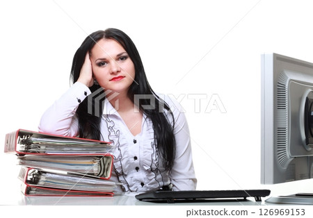 modern business woman sitting at office desk modern business woman sitting at office desk 126969153