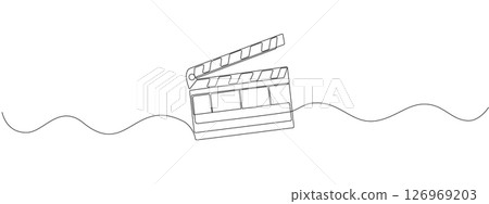 Single continuous line drawing of a movie clapper. Retro style movie board concept in simple linear style. Vector outline editable illustration. 126969203