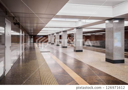 A Modern Subway Station Interior Featuring an Elegant and Contemporary Design Aesthetic 126971612